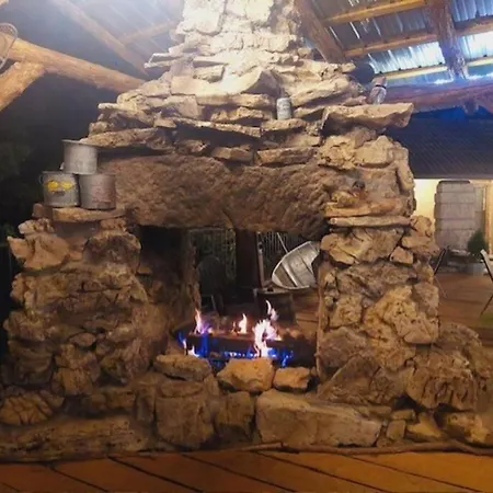 Stonegate Lodge 2 Queen Beds Fast Wifi 50